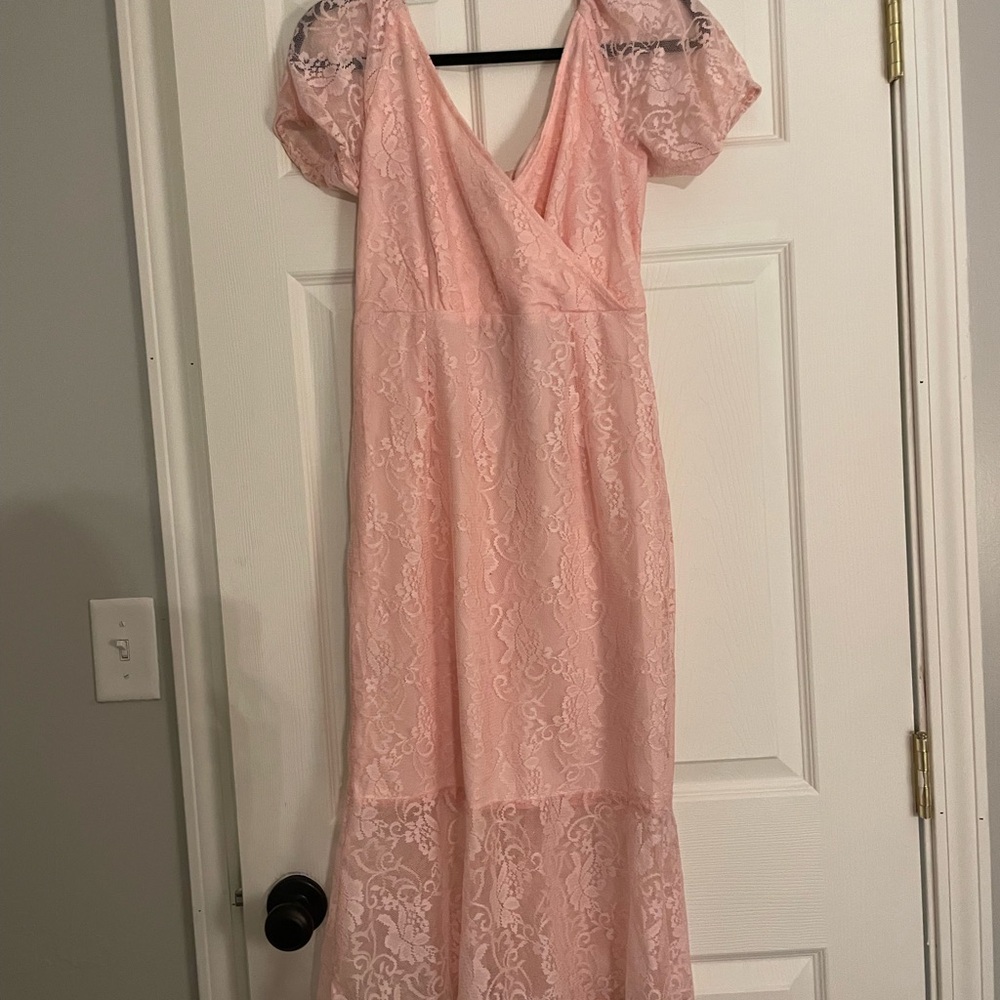 Elegant Pink Lace Dress